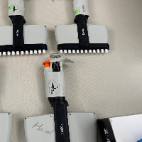 Electronic Multichannel Pipettes - Quantity 7 image 1